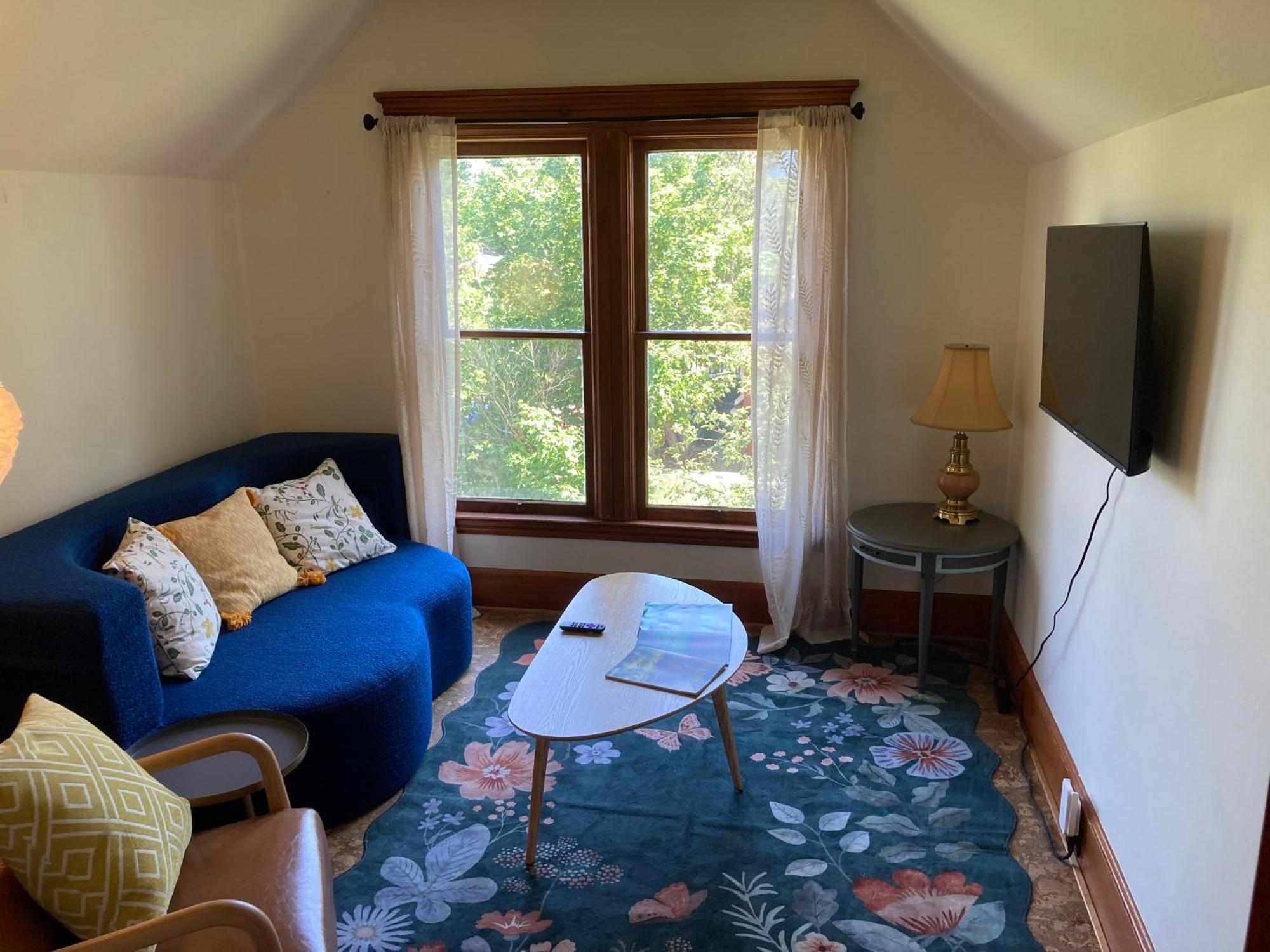 Victorian Guest Getaway-20Mins To Glacier National Park-10Mins To Airport! Колумбія-Фоллс Екстер'єр фото