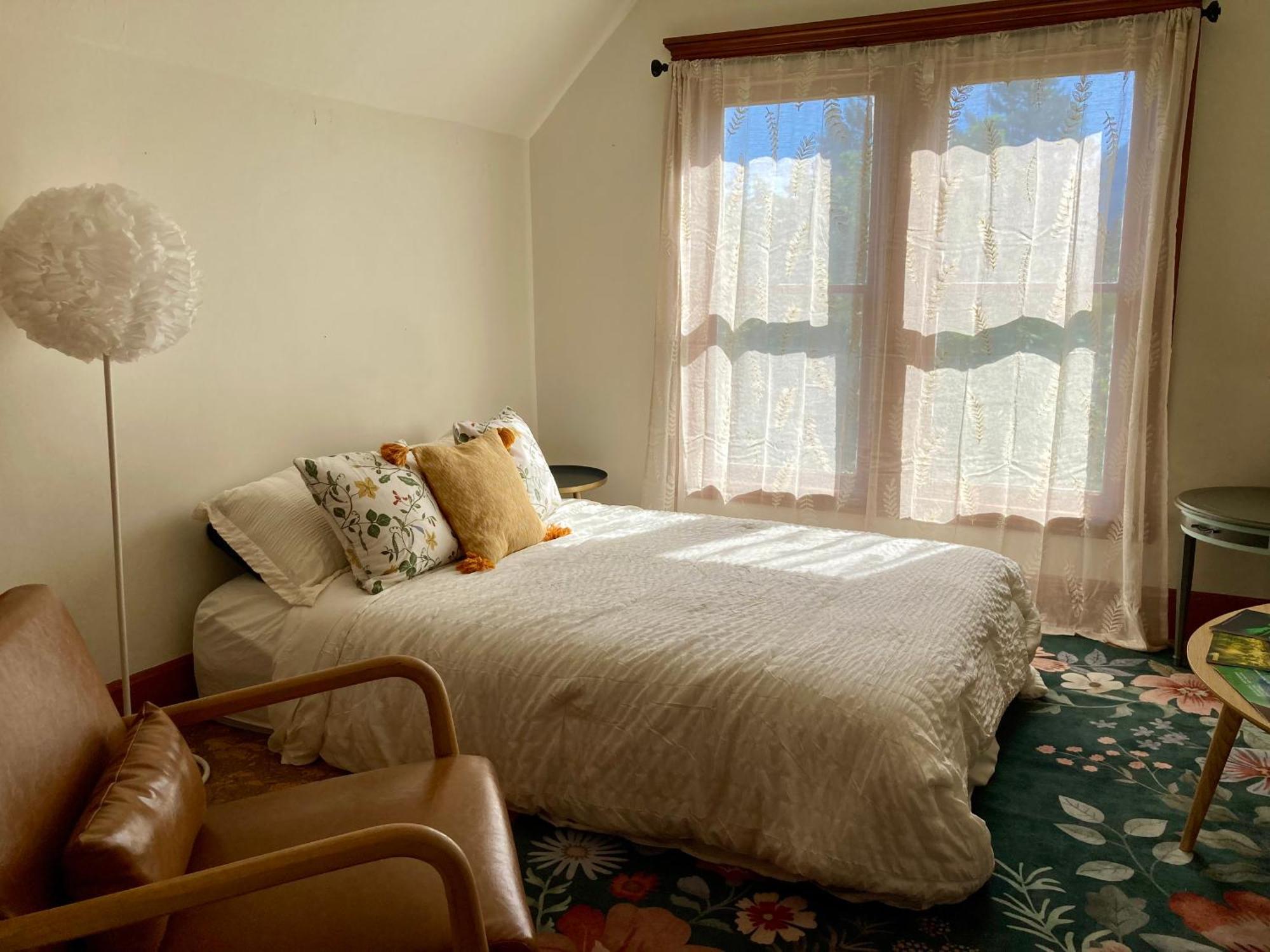 Victorian Guest Getaway-20Mins To Glacier National Park-10Mins To Airport! Колумбія-Фоллс Екстер'єр фото
